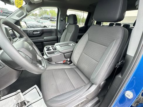 Used 2024 Chevrolet Silverado 1500 Custom Trail Boss w/ Turbomax Blackout Package AWD/4WD image 23