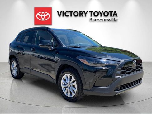 Used 2026 Toyota Corolla Cross LE FWD image 5
