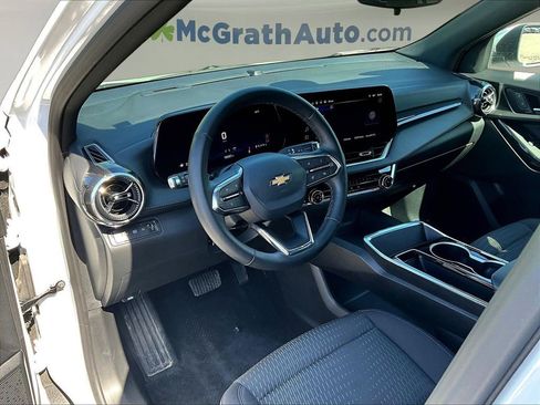Used 2025 Chevrolet Equinox LT AWD/4WD image 20