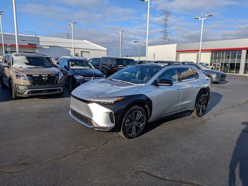 Used 2025 Toyota bZ4X Limited w/ Weather Package image 5