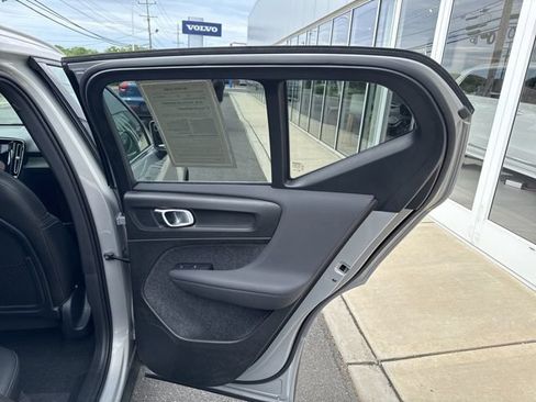 Certified 2025 Volvo XC40 B5 Plus AWD/4WD image 12