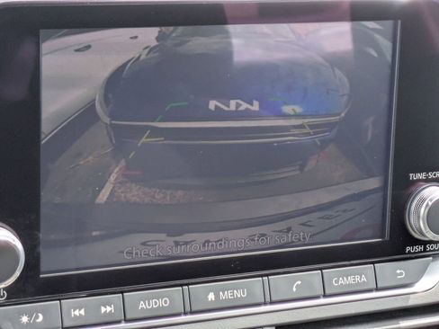 Used 2025 Nissan Altima 2.5 SV image 16