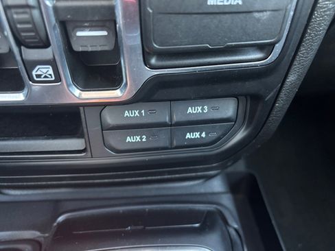 Used 2022 Jeep Gladiator Sport image 31