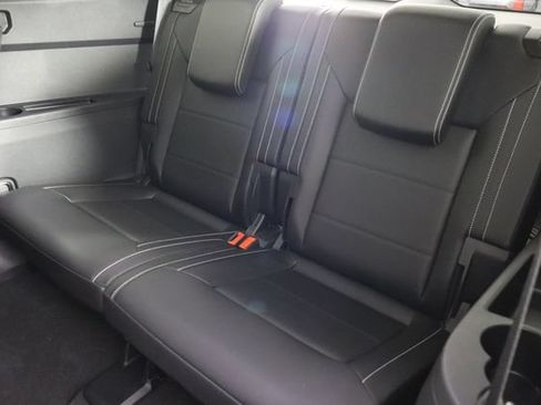 Used 2022 Volkswagen Atlas SE FWD image 17