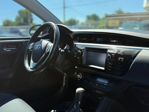 Used 2015 Toyota Corolla S FWD image 39