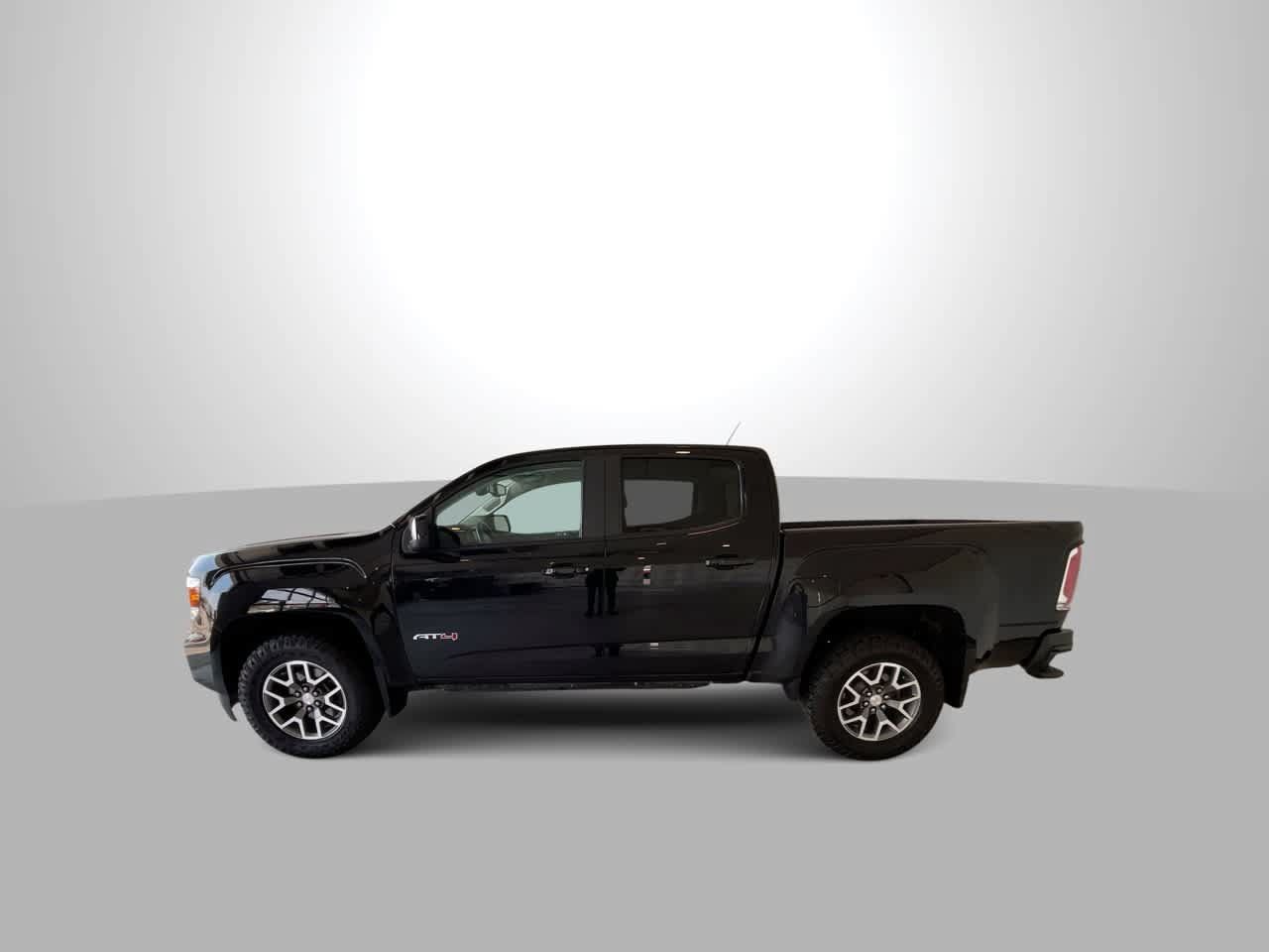 Used 2022 GMC Canyon AT4 w/ Trailering Package AWD/4WD image 5