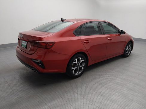 Used 2019 Kia Forte LXS FWD image 10