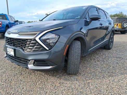 Used 2023 Kia Sportage LX AWD/4WD image 1