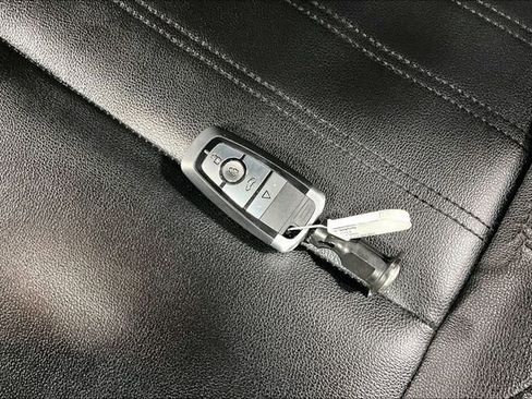 Used 2022 Ford EcoSport Titanium w/ Interior Protection Package image 32