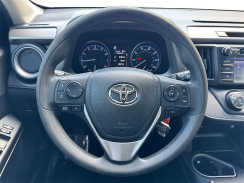 Used 2017 Toyota RAV4 LE image 22