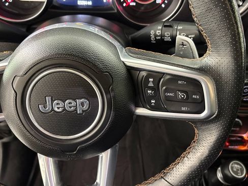 Used 2021 Jeep Wrangler Unlimited Rubicon w/ Trailer Tow Package AWD/4WD image 33