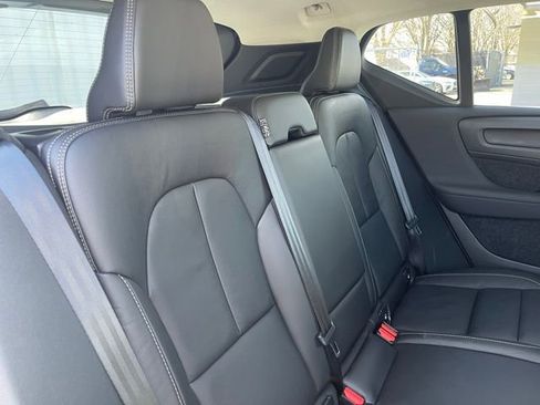 Used 2023 Volvo XC40 B5 Plus w/ Driver Assist Package AWD/4WD image 19