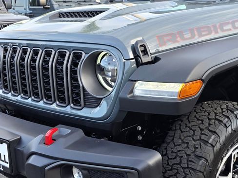 New 2026 Jeep Wrangler Unlimited Rubicon w/ Safety Group image 8