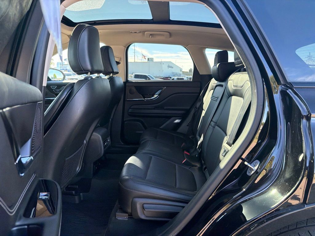 Used 2023 Lincoln Corsair AWD w/ Equipment Group 101A image 19