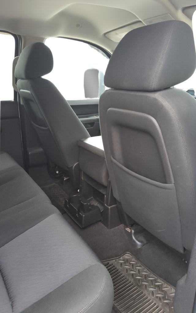 Used 2010 Chevrolet Silverado 2500 LT w/ Interior Plus Package AWD/4WD image 28