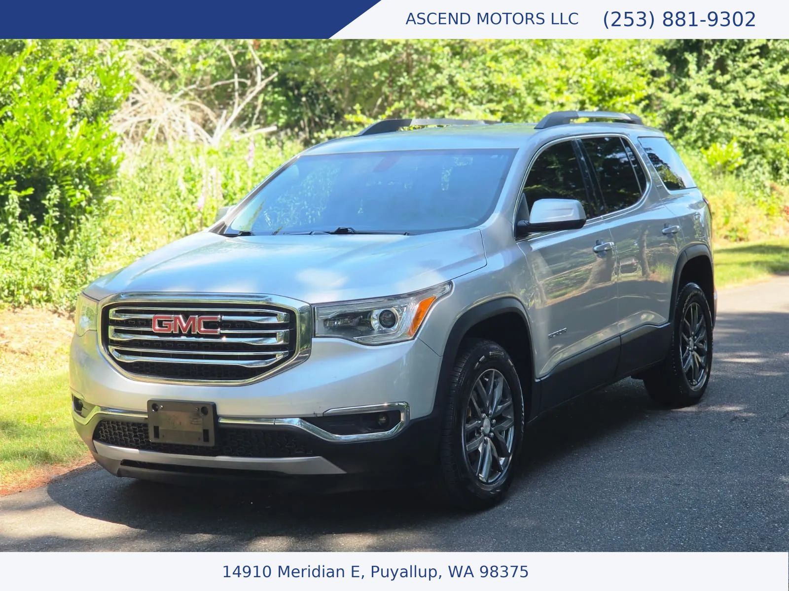 Used 2017 GMC Acadia SLT AWD/4WD image 1