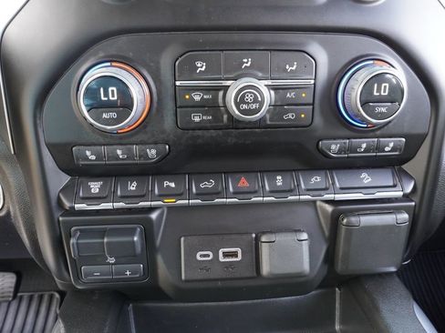 Certified 2023 Chevrolet Silverado 3500 LTZ w/ LTZ Convenience Package image 20