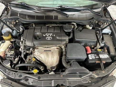 Used 2010 Toyota Camry SE FWD image 29