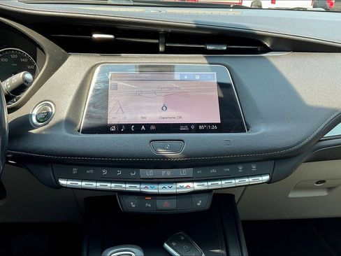 Used 2019 Cadillac XT4 Luxury w/ Cold Weather Package FWD image 20