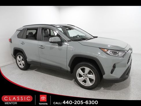 Certified 2021 Toyota RAV4 XLE Premium image 1
