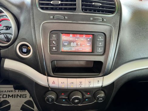Used 2016 Dodge Journey SE w/ Flexible Seating Group FWD image 13