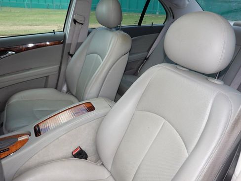 Used 2006 Mercedes-Benz E 350 Sedan image 15