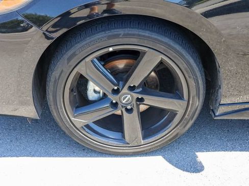 Used 2024 Nissan Sentra SR w/ SR Premium Package FWD image 7