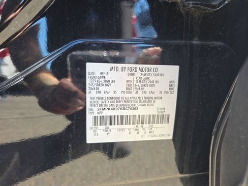 Used 2019 Ford Edge Titanium w/ Equipment Group 301A AWD/4WD image 21