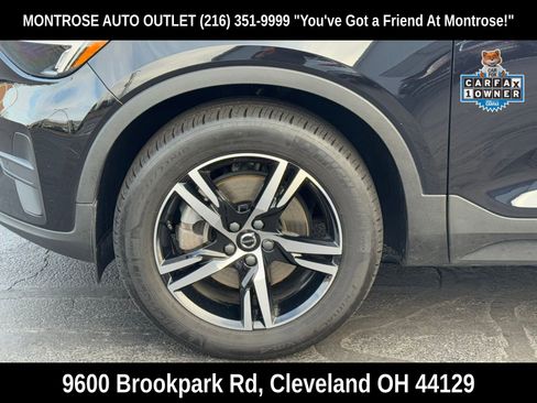 Used 2023 Volvo XC40 B5 Core image 52