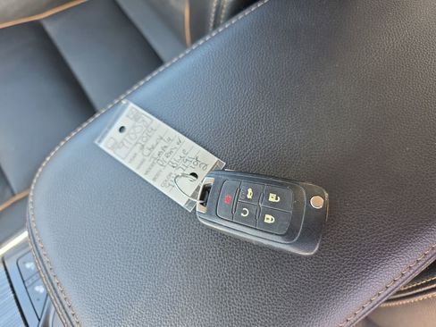 Used 2018 Chevrolet Impala Premier FWD image 34