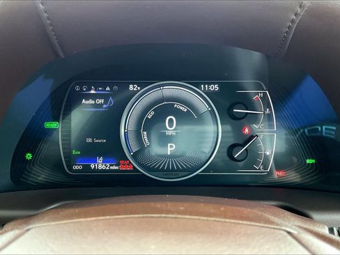 Used 2020 Lexus ES 300h Ultra Luxury w/ Accessory Package FWD image 25