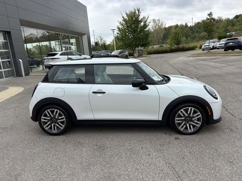 New 2026 MINI Cooper S image 8