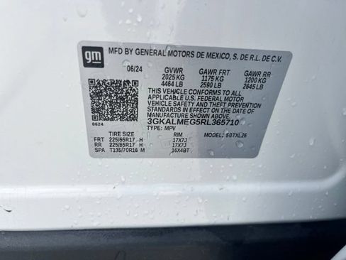 Used 2024 GMC Terrain SLE FWD image 13