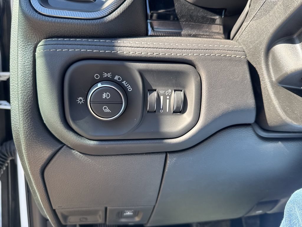 New 2026 RAM 2500 Rebel w/ Rebel Level 2 Equipment Group AWD/4WD image 18