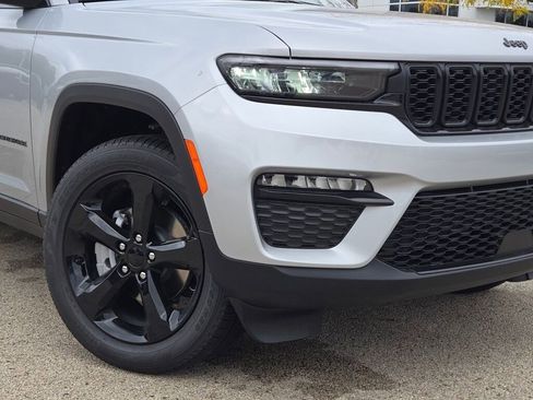 New 2025 Jeep Grand Cherokee Limited w/ Black Appearance Package image 3