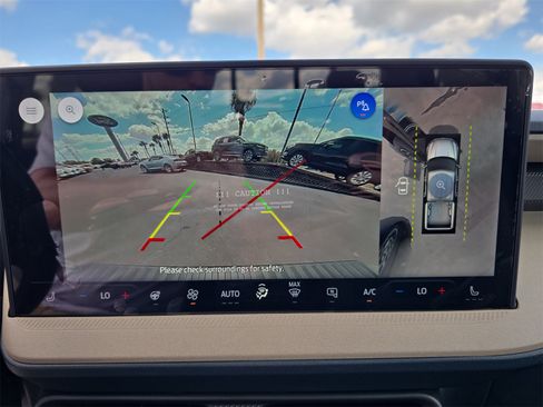 New 2025 Ford Maverick Lariat w/ 4K Tow Package image 17