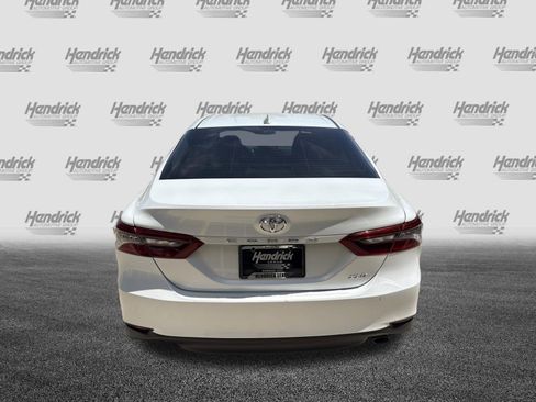 Used 2022 Toyota Camry XLE w/ Navigation Package FWD image 9