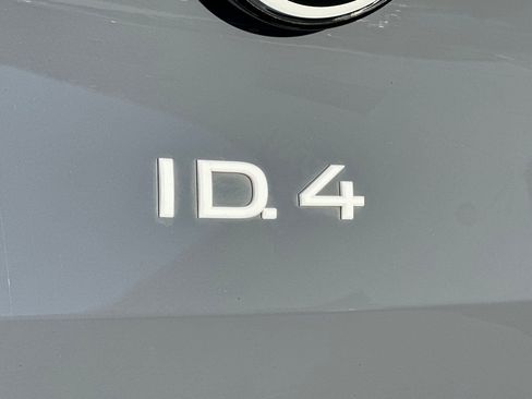 Used 2023 Volkswagen ID.4 Pro S image 34