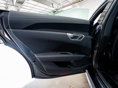 Used 2022 Audi e-tron GT Premium Plus image 50