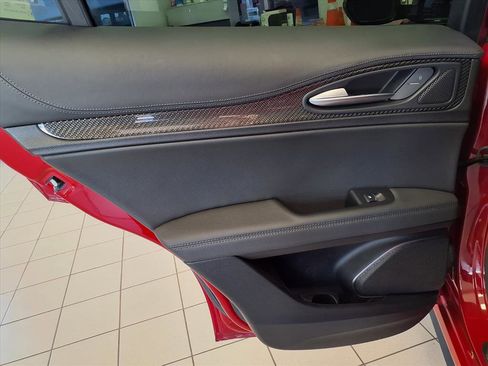 Used 2022 Alfa Romeo Stelvio Quadrifoglio w/ Active Assist Plus Package image 19