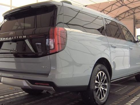 Used 2025 Ford Expedition Max Platinum AWD/4WD image 4