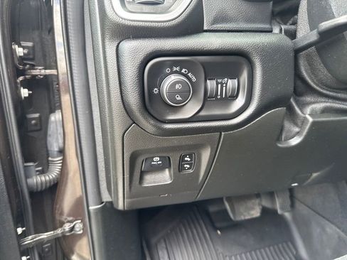 Used 2019 RAM 1500 Big Horn AWD/4WD image 24