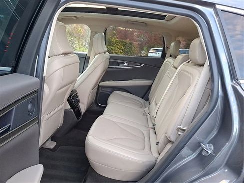 Certified 2022 Lincoln Nautilus Reserve w/ Equipment Group 201A image 11