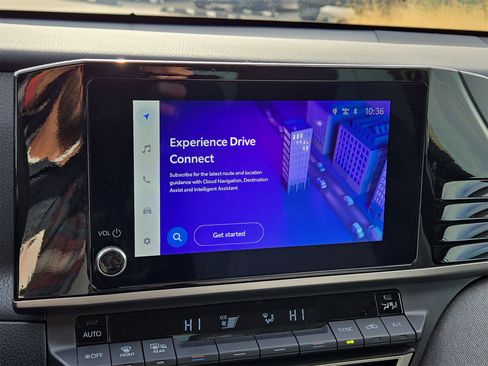 Used 2025 Toyota Camry LE image 19