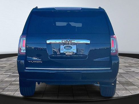 Used 2017 GMC Yukon Denali w/ Open Road Package image 4
