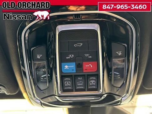 Used 2023 Jeep Grand Wagoneer Series II image 20