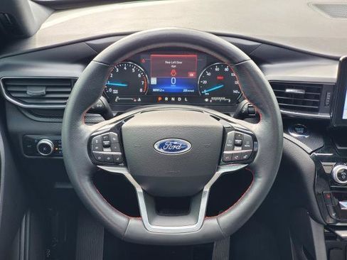 Used 2023 Ford Explorer ST-Line AWD/4WD image 24