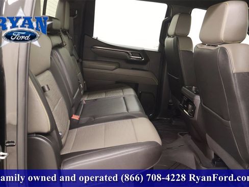 Used 2024 Chevrolet Silverado 1500 ZR2 image 14