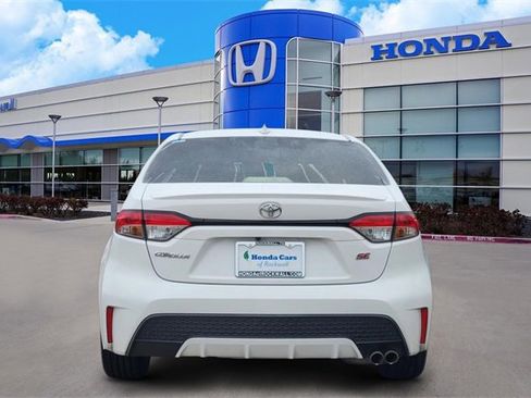 Used 2021 Toyota Corolla SE image 5