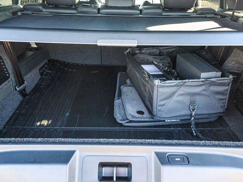 New 2026 Land Rover Range Rover Long Wheelbase SE image 27